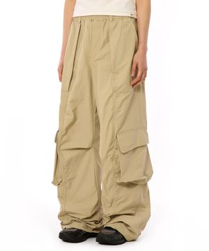 멀티 포켓 셔링 나일론 팬츠 [베이지]
