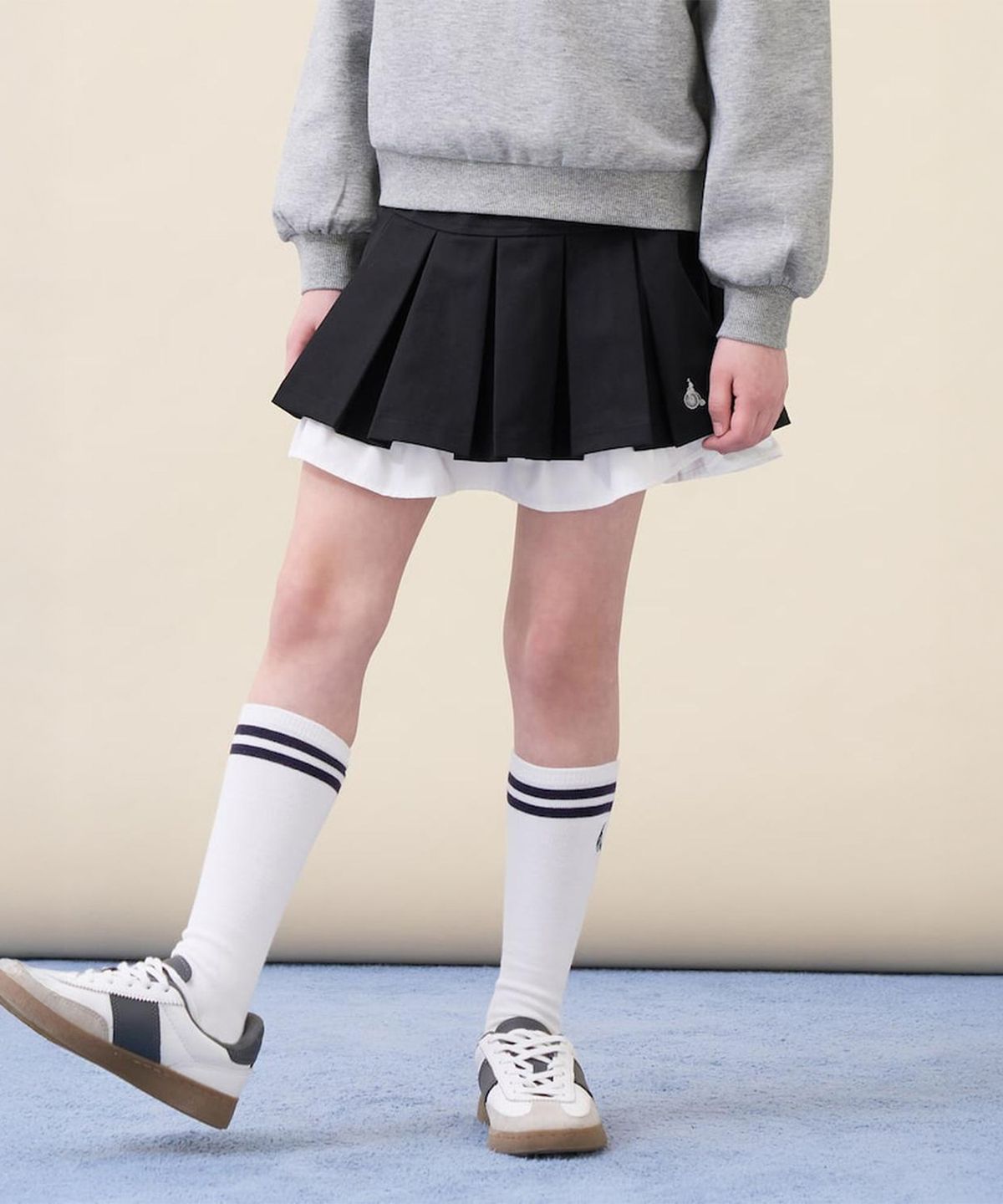 빈폴 키즈(BEANPOLE KIDS) 배색 플리츠 스커트  블랙 (BI6227G035)