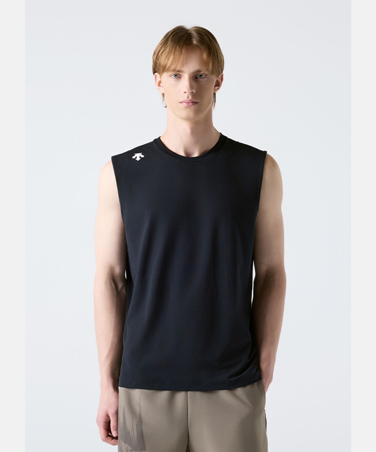 데상트(DESCENTE) 트레이닝 터프라이트 슬리브리스 블랙 SR121TST12