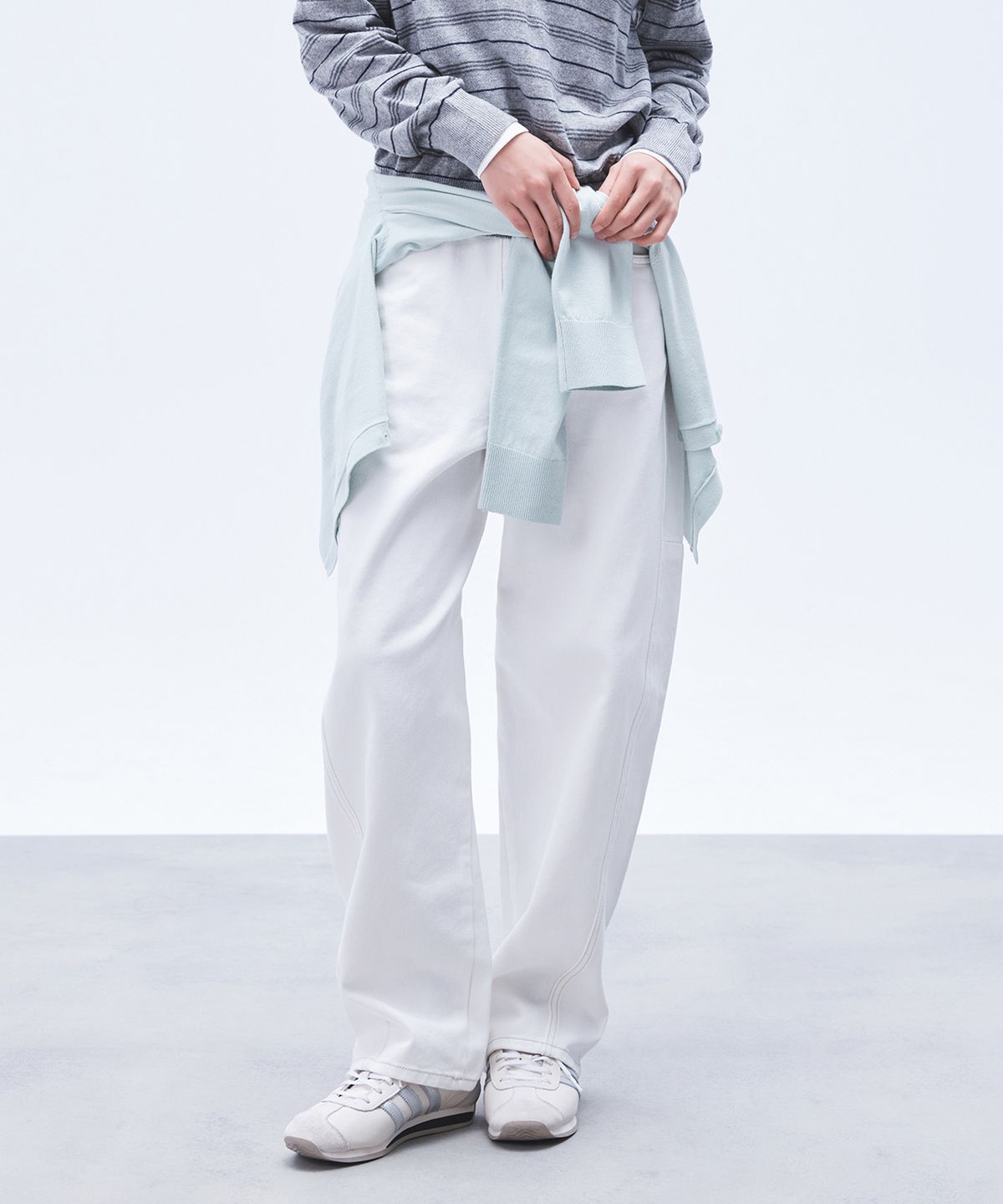 미쏘(MIXXO) 커브드 데님_MIWTJG433J