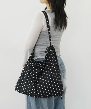 플럼 패턴 리본 에코백-잔꽃 블랙