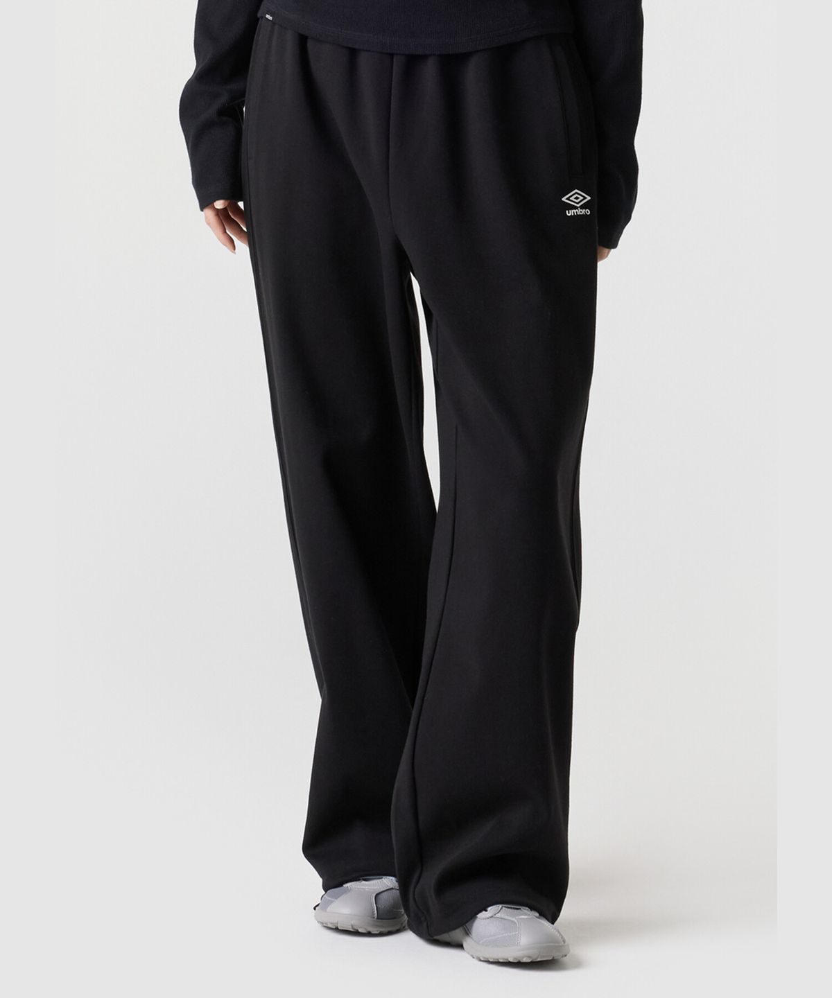 엄브로(UMBRO) 우먼스 와이드&조거 2WAY 팬츠  블랙 UR122CFP22