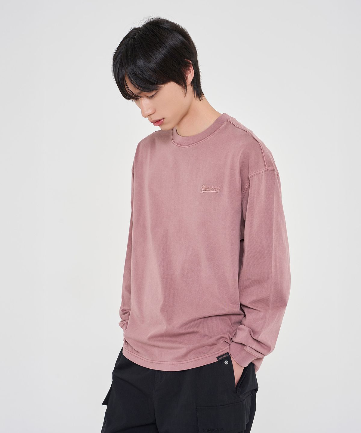 슈퍼드라이(SUPERDRY) 가먼트 다잉 롱슬리브 티셔츠 인디핑크 SDUILAQ44IPK