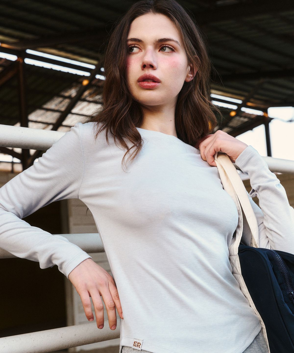 에르에르(ERER) Logo Label long-sleeved T-shirt Gracy Blue