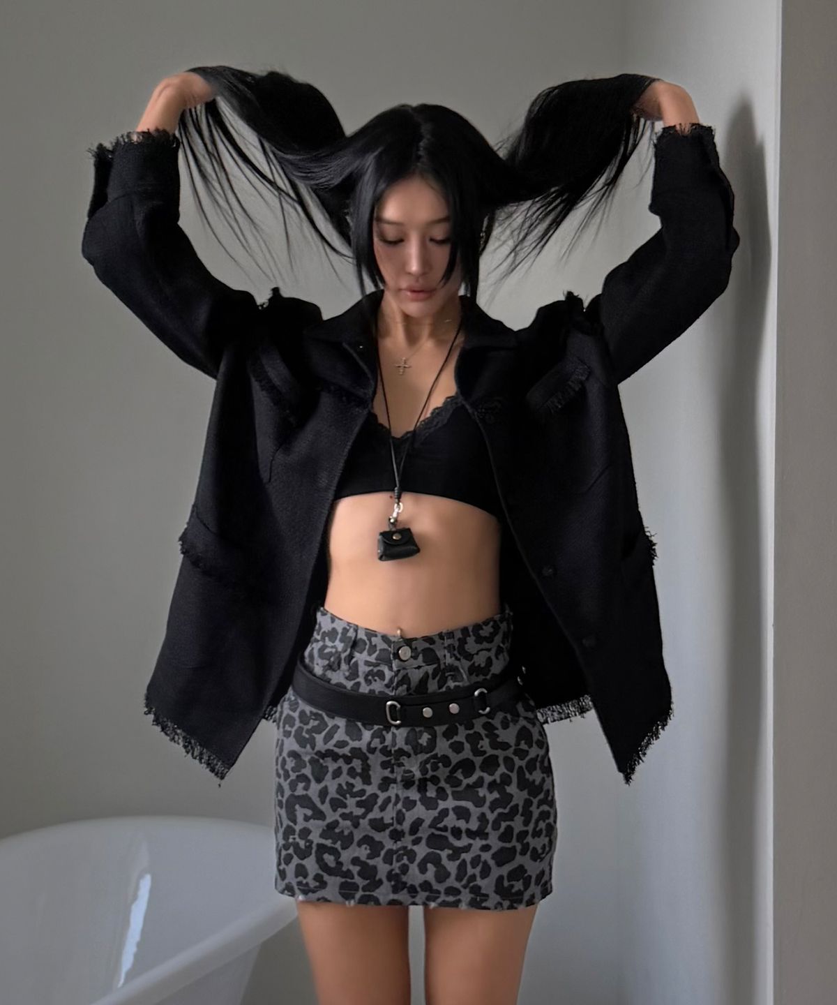 에르에르(ERER) Overfit Fringe Tweed Shirt Jacket Black
