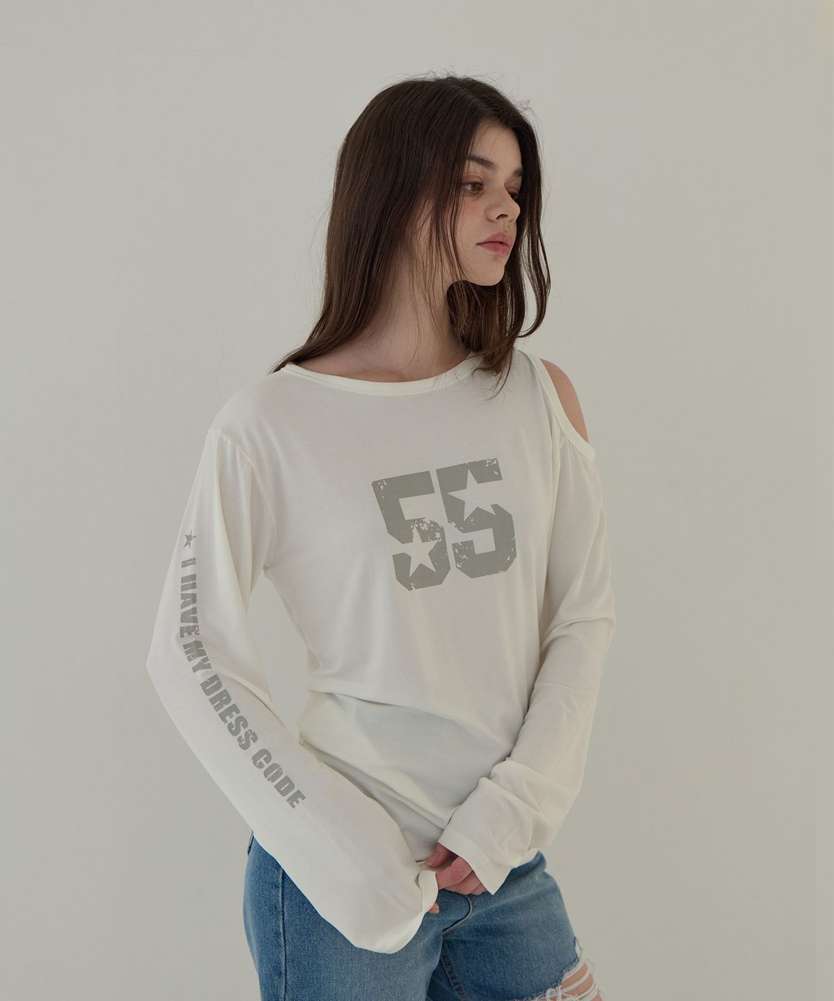 오오엠엘(5OML) 55 루즈핏 롱슬리브 (아이보리)