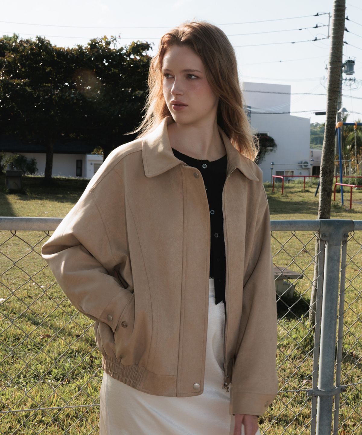 드헤베(DEHEVE) Back Logo Suede Jacket [Beige]