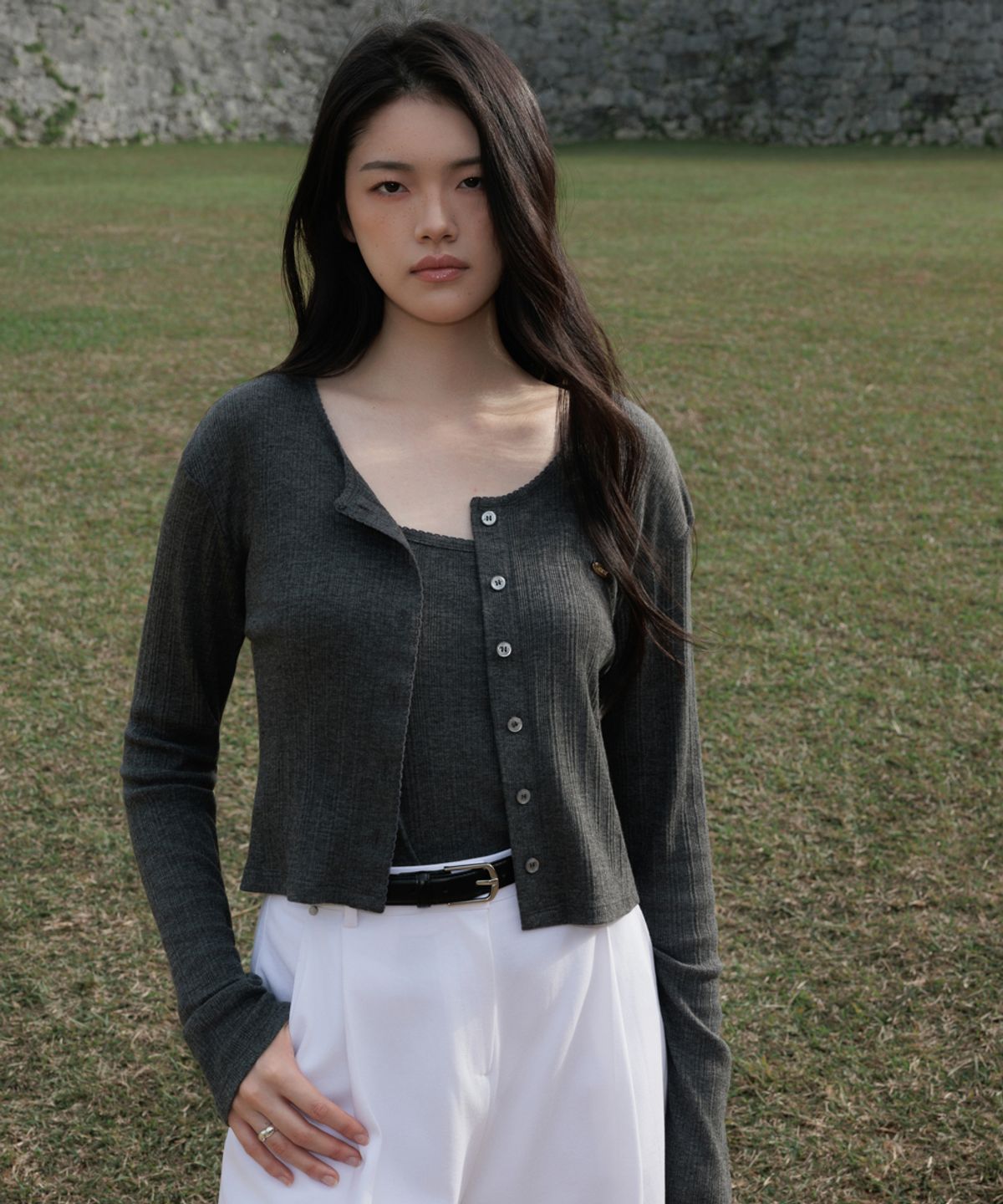 드헤베(DEHEVE) Lace Sleeveless Cardigan Set [Charcoal]