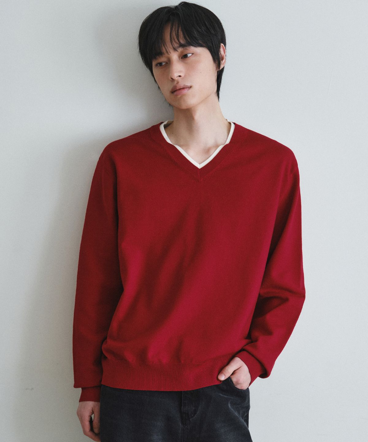 웬즈데이오아시스(WEDNESDAY OASIS) 워셔블 더블 레이어드 브이넥 니트_RED(WC26KN34)