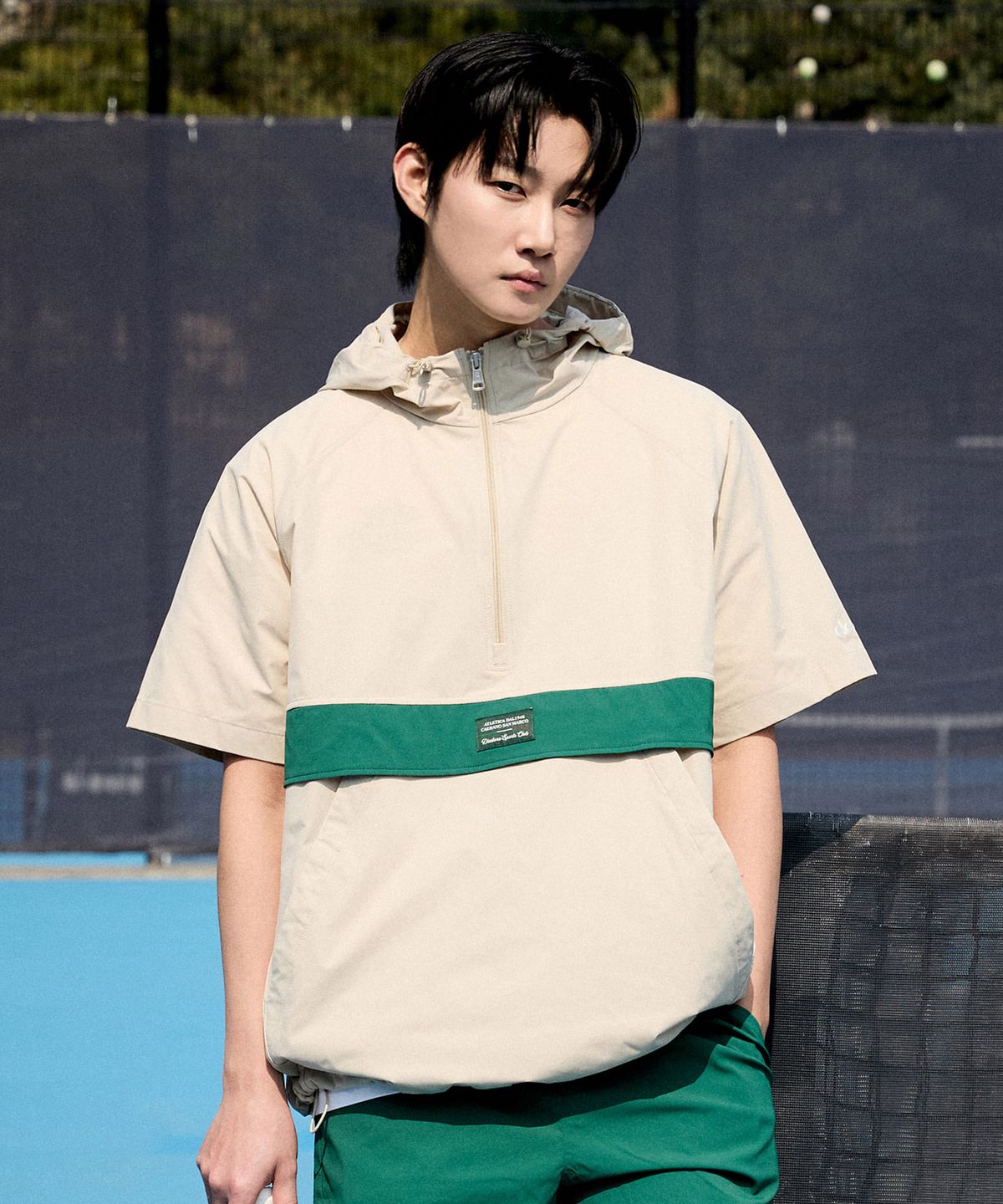 디아도라(diadora) 쿨웨이브 반팔 아노락 BEIGE