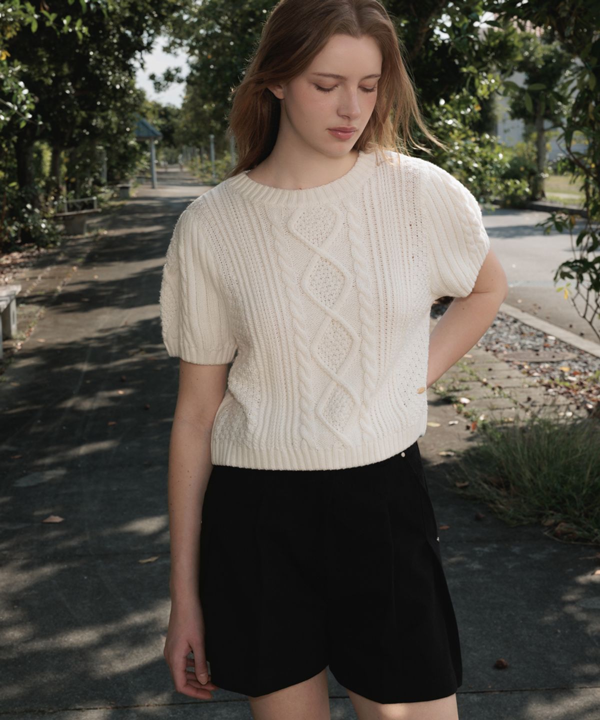 드헤베(DEHEVE) Half Sleeve Cable Knit [Ivory]