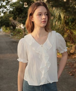 Puff Sleeve Ruffle Blouse [Ivory]