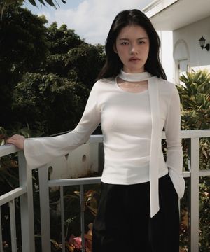 Tie Flare Long Sleeve [Ivory]