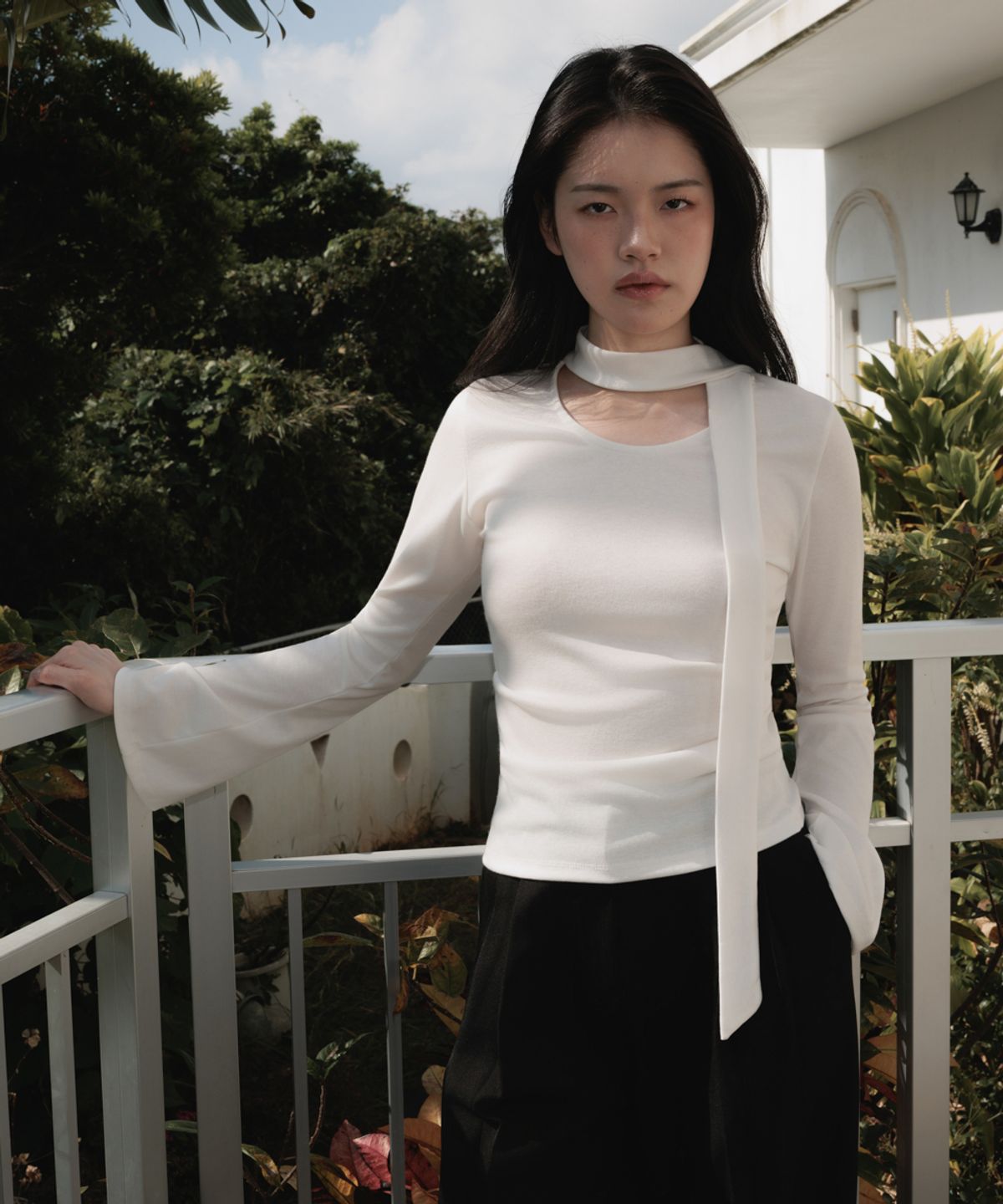 드헤베(DEHEVE) Tie Flare Long Sleeve [Ivory]