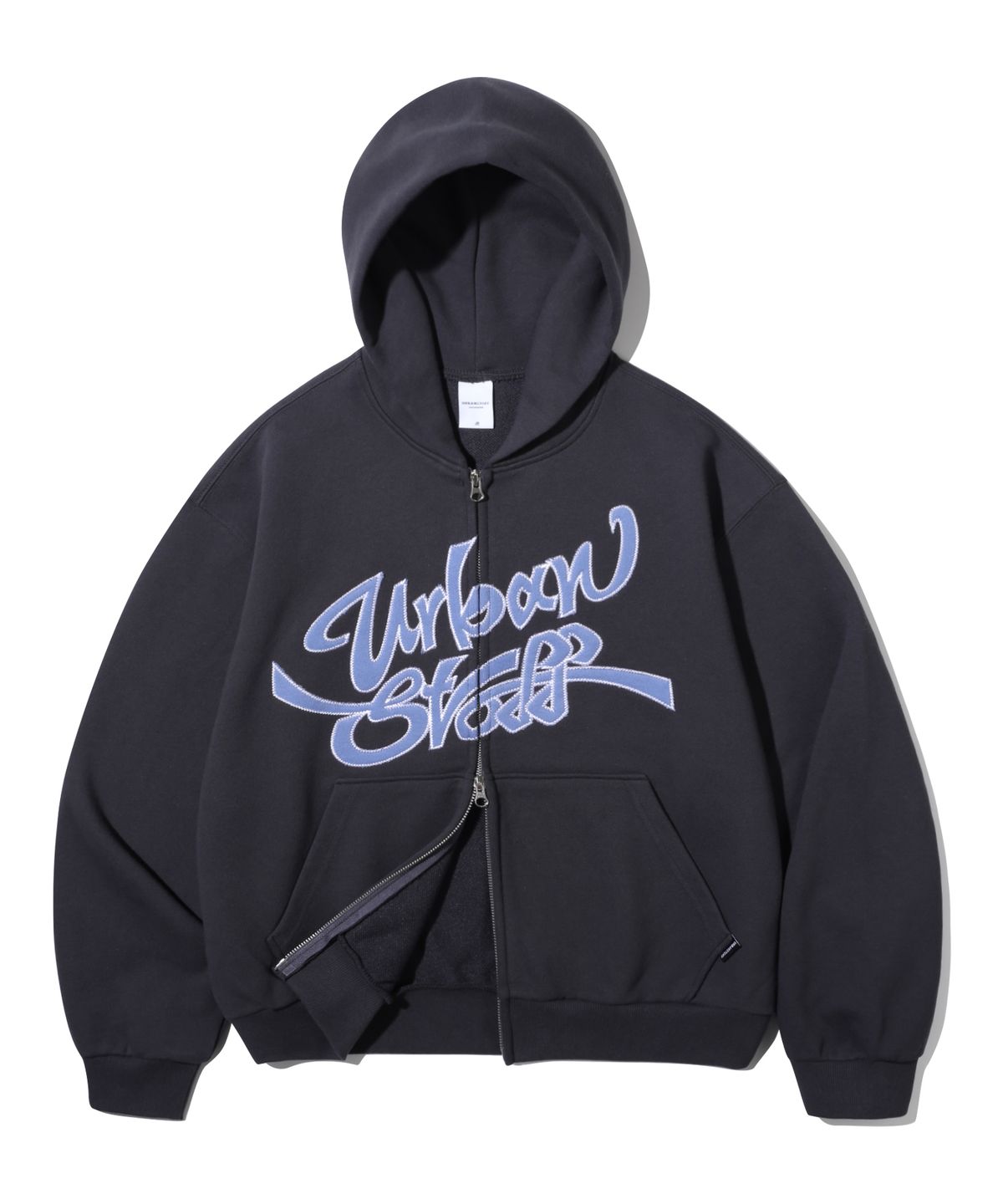 어반스터프(URBANSTOFF) 플래그 사인 크롭 후드 집업 (챠콜)