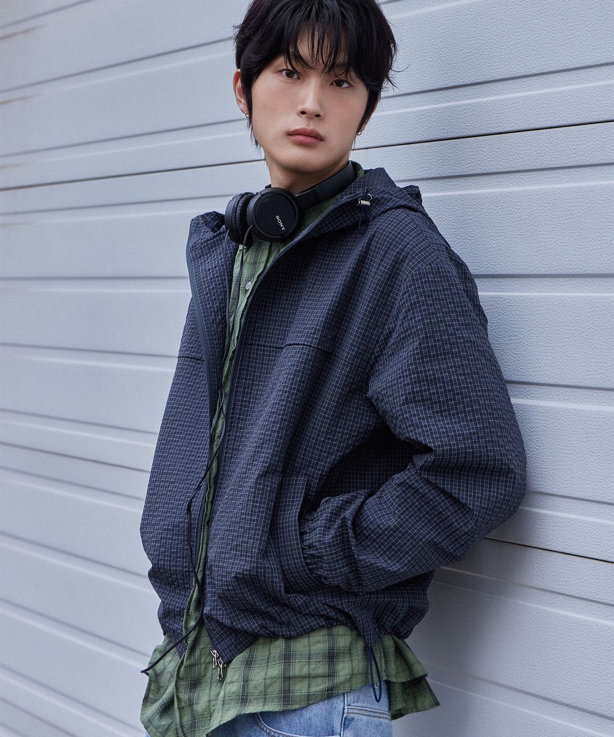 굿라이프웍스(GLW) 데일리 체크 윈드브레이커 블루