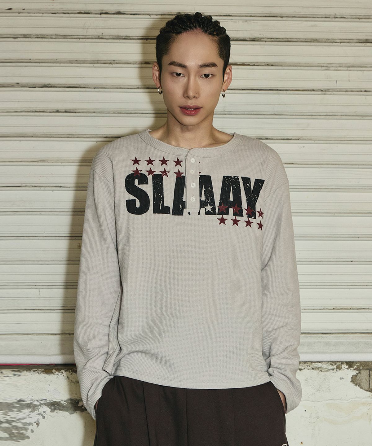 스켈리웩(SCALLYWAG) SLAAY 와플 헨리넥 롱 슬리브[모카]