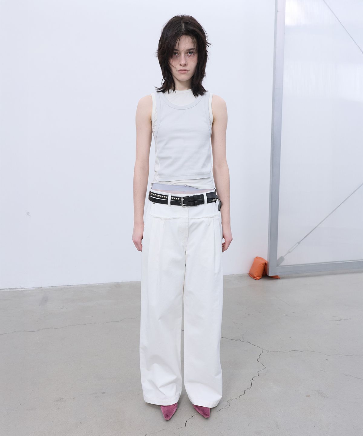 엘씨디씨티엠(LCDC™) FRAYED LINE DETAIL PANTS (WHITE)