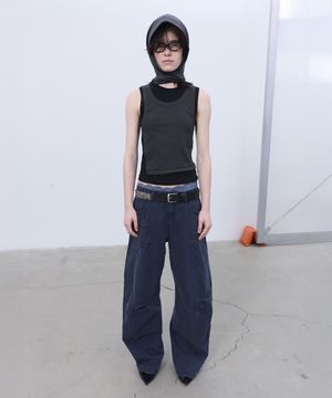 DISTRESSED CURVED PANTS (DARK NAVY)