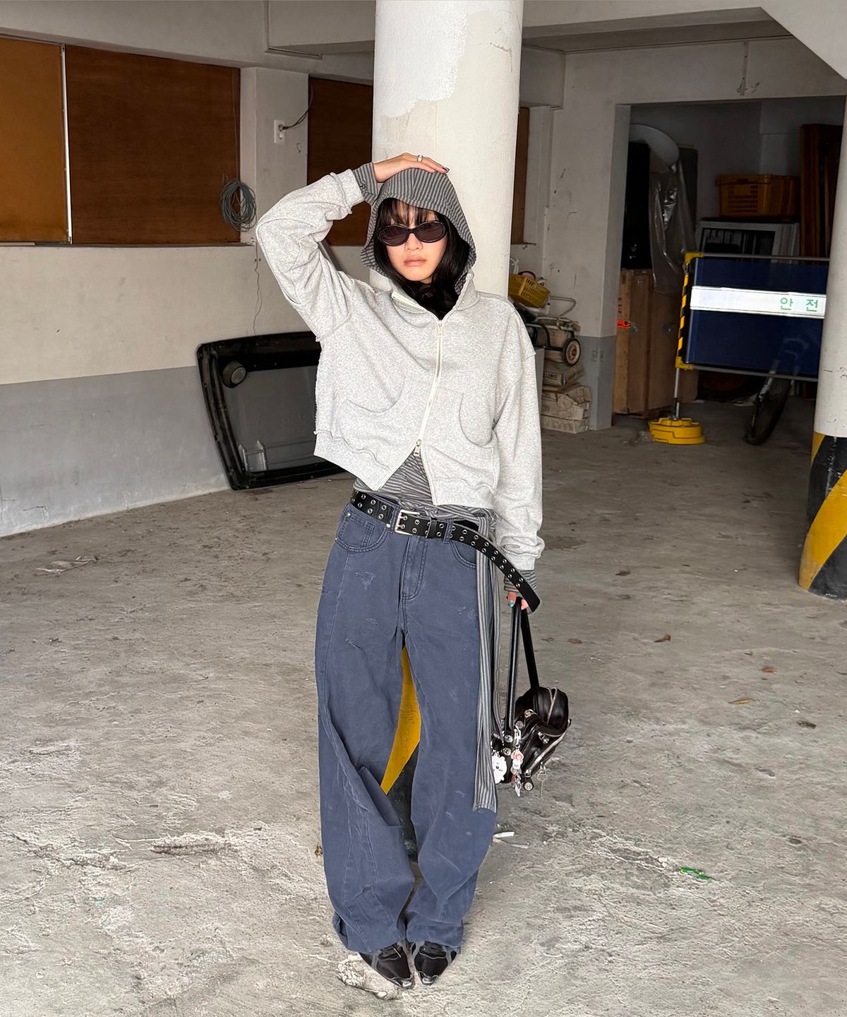 엘씨디씨티엠(LCDC™) DISTRESSED CURVED PANTS (DARK NAVY)