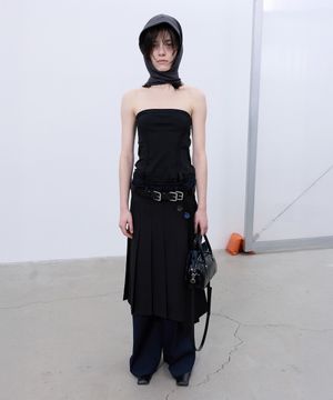 ASYMMETRIC PLEATED SKIRT (BLACK)