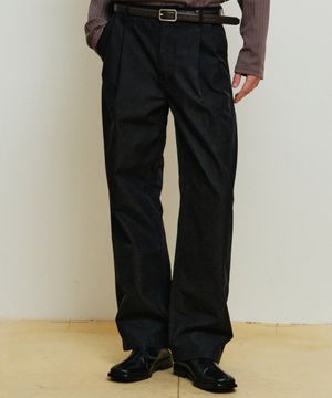 투턱 코튼 치노 팬츠 [블랙]