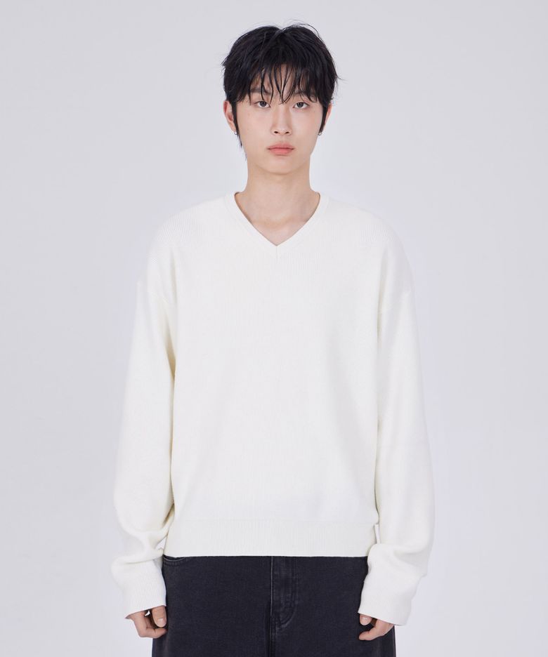 미니멀 브이넥 크롭 니트 아이보리