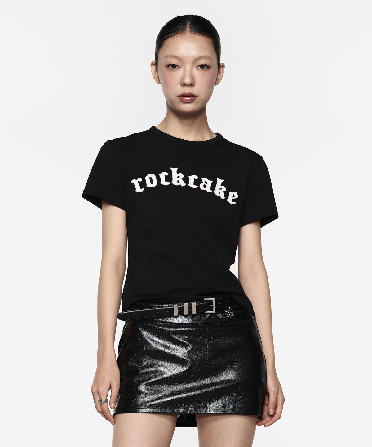 락케이크(ROCKCAKE) Small Logo Crop Top - Black