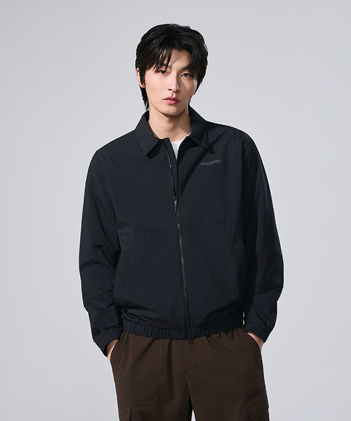디스커버리 익스페디션(DISCOVERY EXPEDITION) 남성 프레시벤트 윌버 카라형 블루종 자켓 (BLACK)