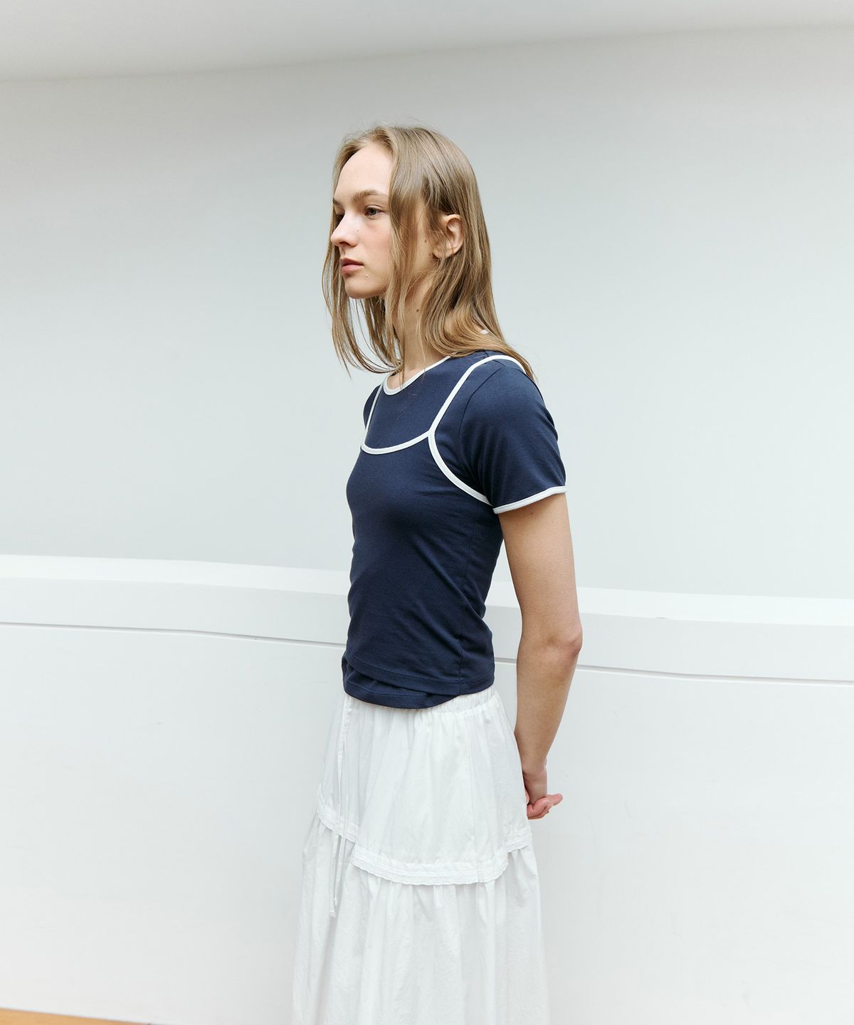 더 릴(THE LILLE) Layered Coloration Top_ Navy