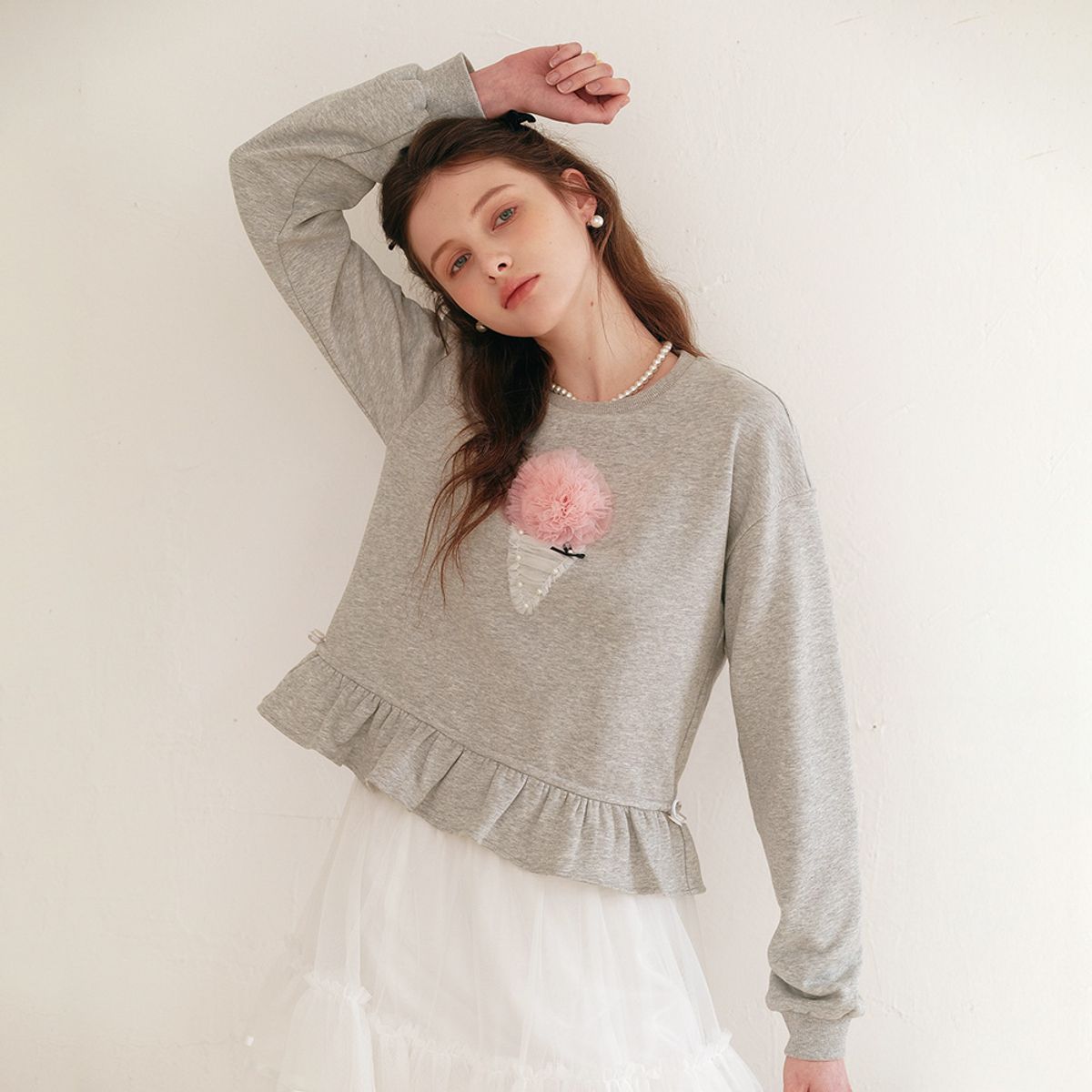 쎄무아듀(CEST MOIDEW) Cest_Ice cream frill sweatshirt