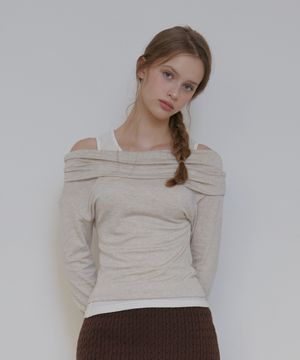 드레이프 오프숄더 티셔츠-오트밀