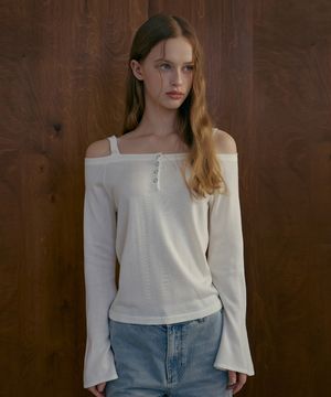 플레인 오프숄더 풀오버-아이보리