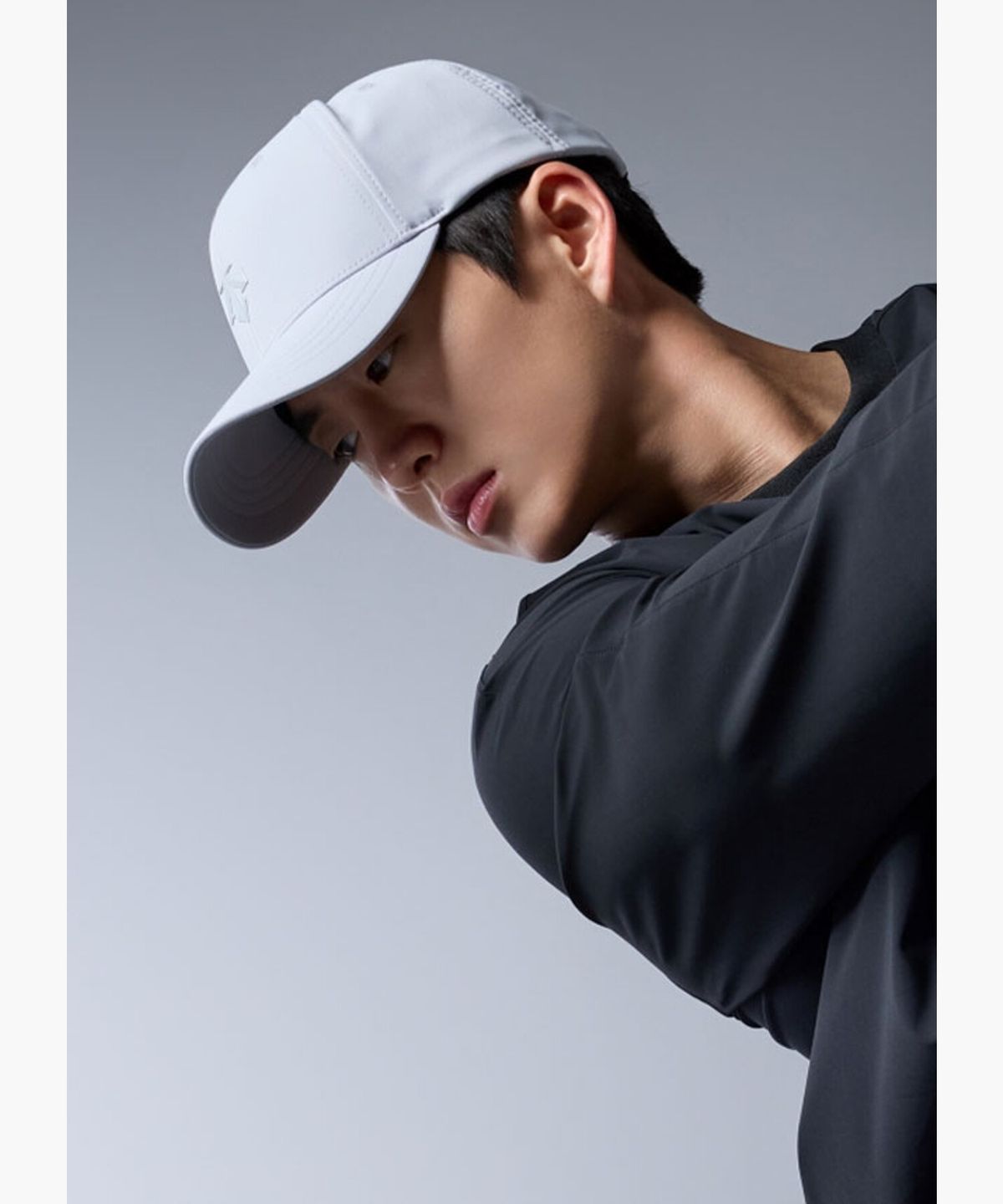 데상트 골프(DESCENTE GOLF) 남성 에센셜 델타 스피릿 기본캡  DR12MFCP11