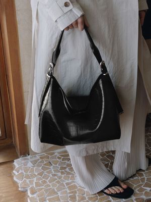 Sobre Tote Small (croc ver.) FA6SB368-FH