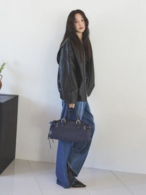 [정려원 착용] Present Tote Medium FA6SA371-KB