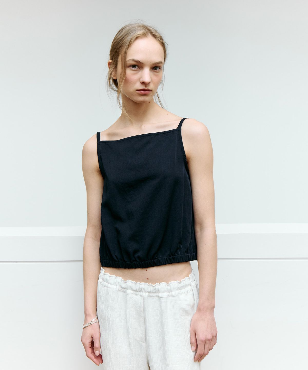 더 릴(THE LILLE) Button Sleeveless Blouse_Navy