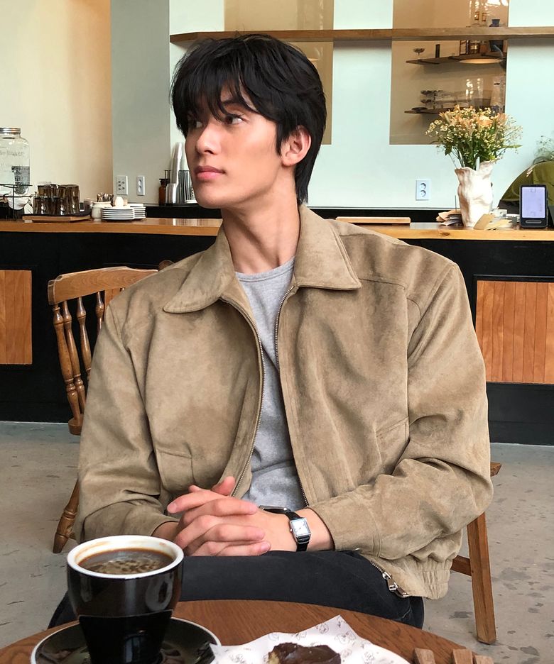 크롭 스웨이드 카라 자켓_BEIGE