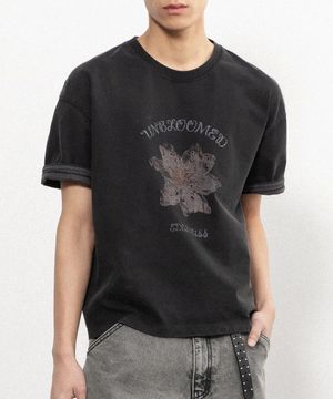드라이 플라워 크롭 롤업 티셔츠 [워시드 블랙]