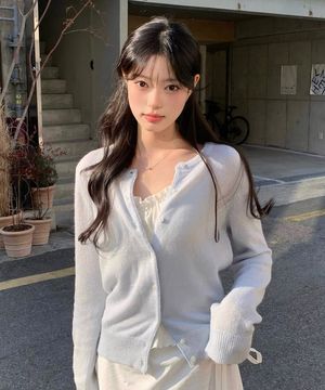 모모 헤어리 라운드 가디건_SOFT BLUE(WC26KN40)