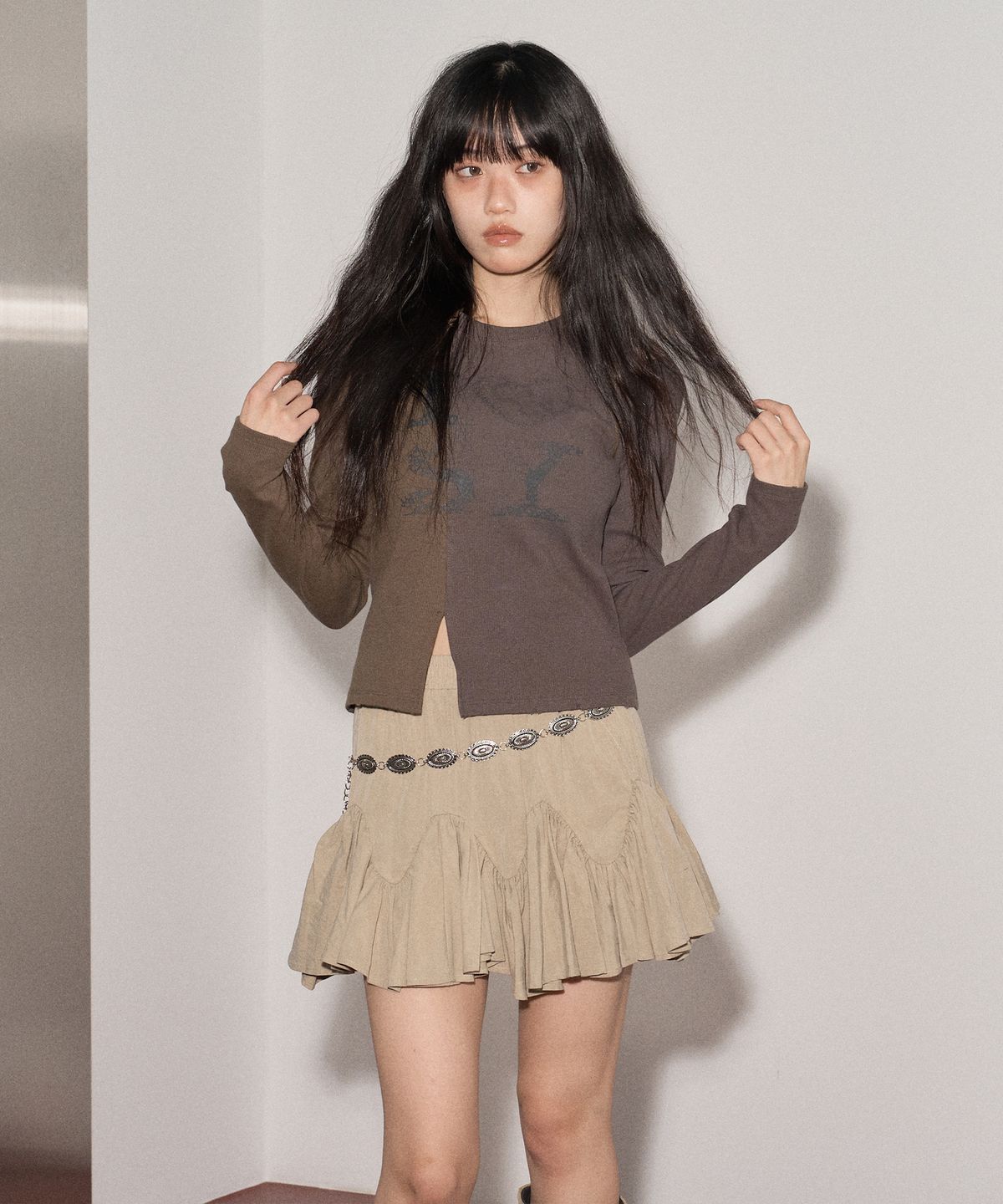 스웨이글로우(SWAYGLOW) 하프앤하프 프린트 티셔츠 Brown