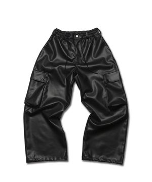 무광 레더 카고팬츠 블랙