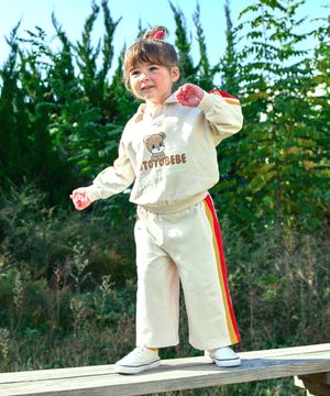 미니쭈리 카라 테이핑 셋업 라이트베이지 RO6ACSE12I1