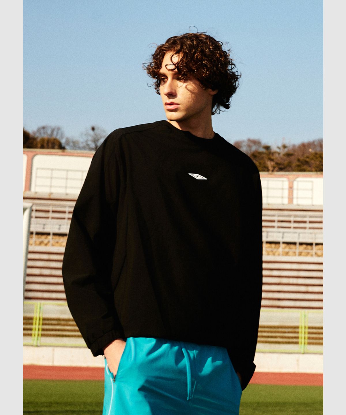 엄브로(UMBRO) 올라운드 스트레치 긴팔 피스테 블랙 UR121SWT22