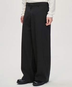 루즈핏 커브드 와이드 슬랙스 (BLACK)