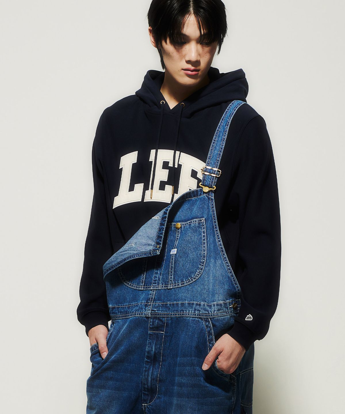 리(LEE) 데님 아플리케 로고 후드 네이비