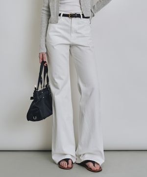 [우먼] 루즈핏 부츠컷 데님 팬츠 화이트 COWPT002WHITE