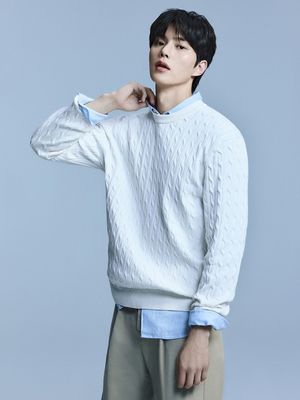 남성 케이블 크루넥 풀오버_PHG1ER1430