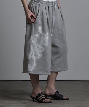 새깅 플레어 버뮤다 팬츠 멜란지