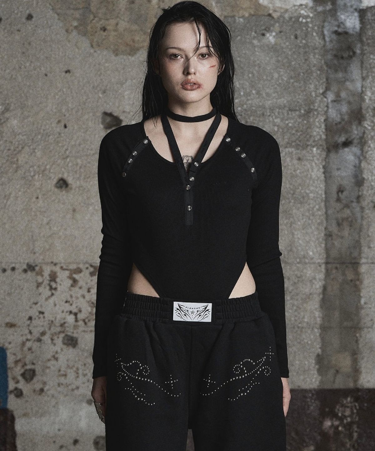 피아체(PIARCHE) BOTTON BODY SUIT_BLACK